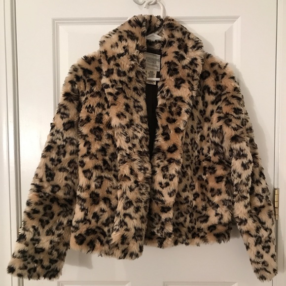 Jackets & Blazers - Leopard faux fur jacket